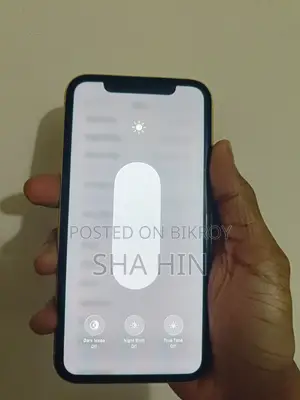 Apple iPhone 11 64 GB Yellow