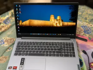 Laptop Lenovo IdeaPad 1 16GB AMD Ryzen 3 SSD 16 GB