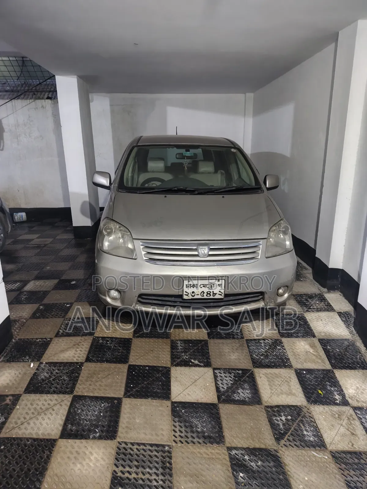 Toyota Raum ২০০৫ গোল্ড