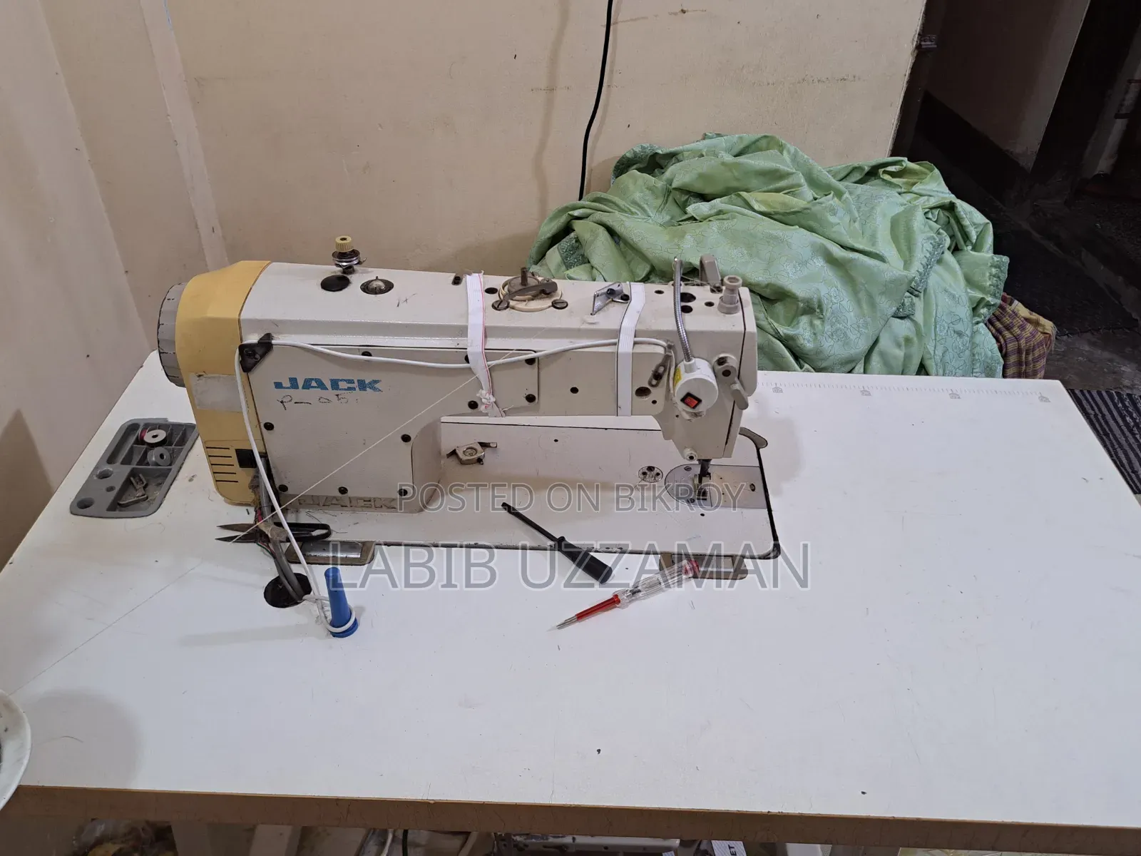 Jack Sewing Machine