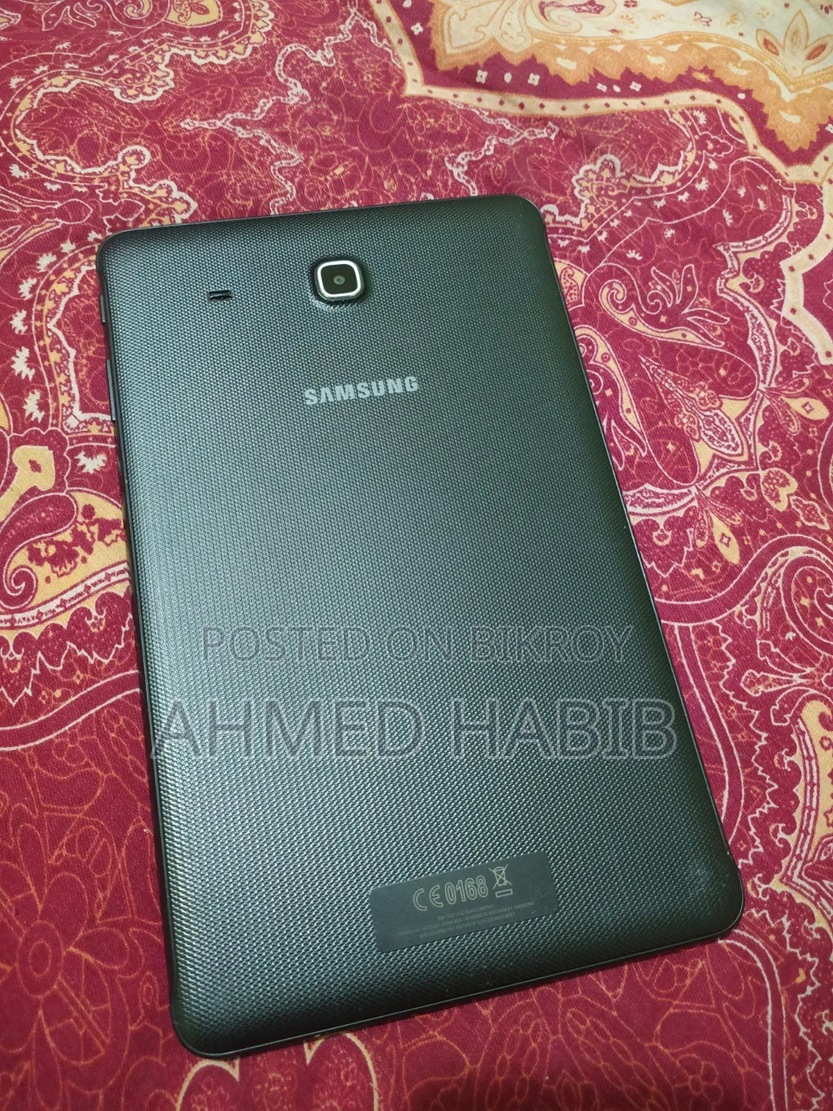Samsung Galaxy Tab E SM-T561 8 GB Black