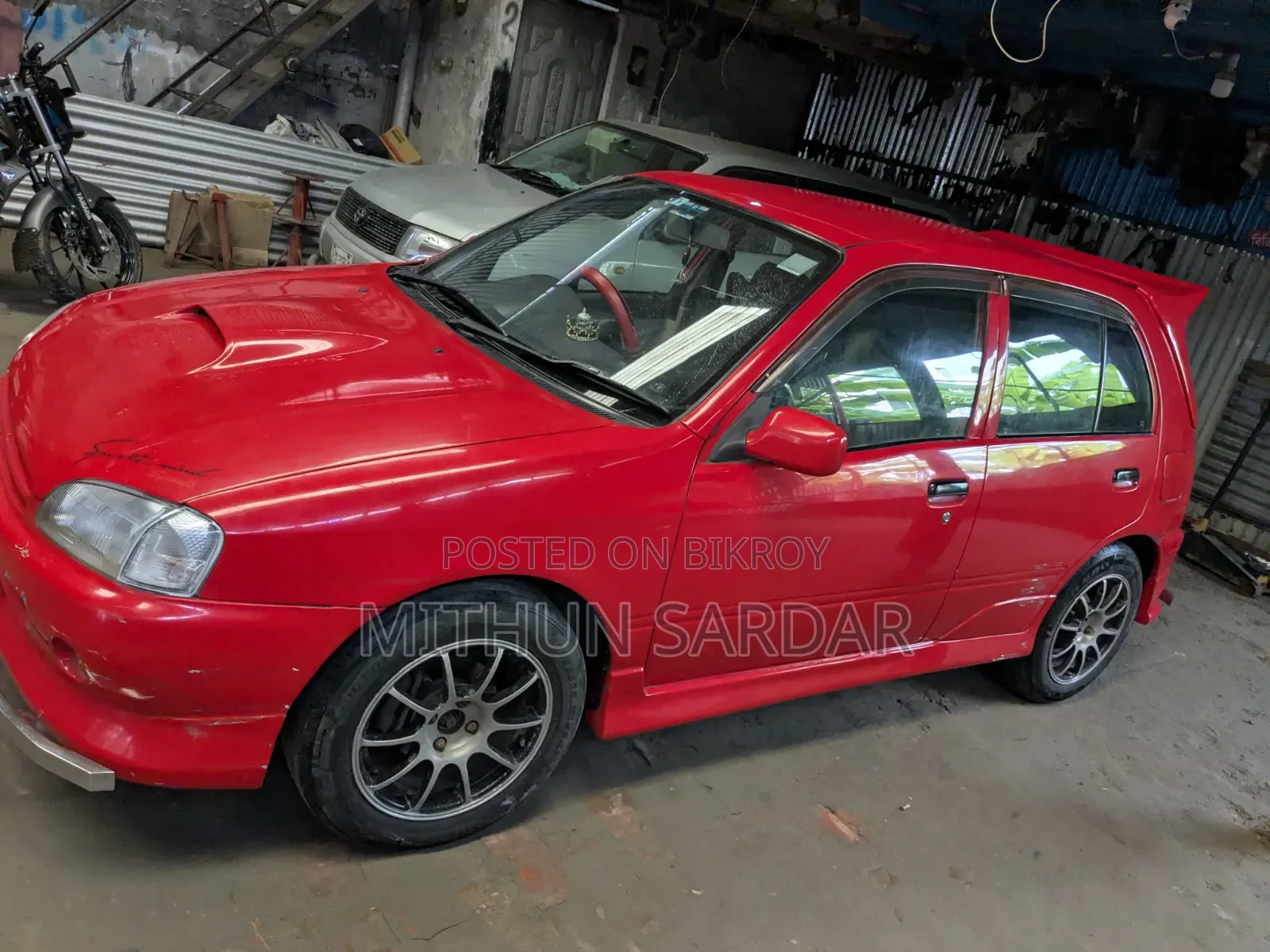 Toyota Starlet 1999 Red