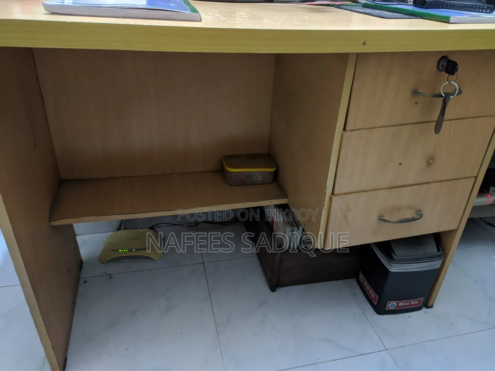 Used 3-Drawer Study Table