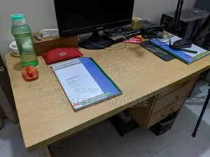 Used 3-Drawer Study Table
