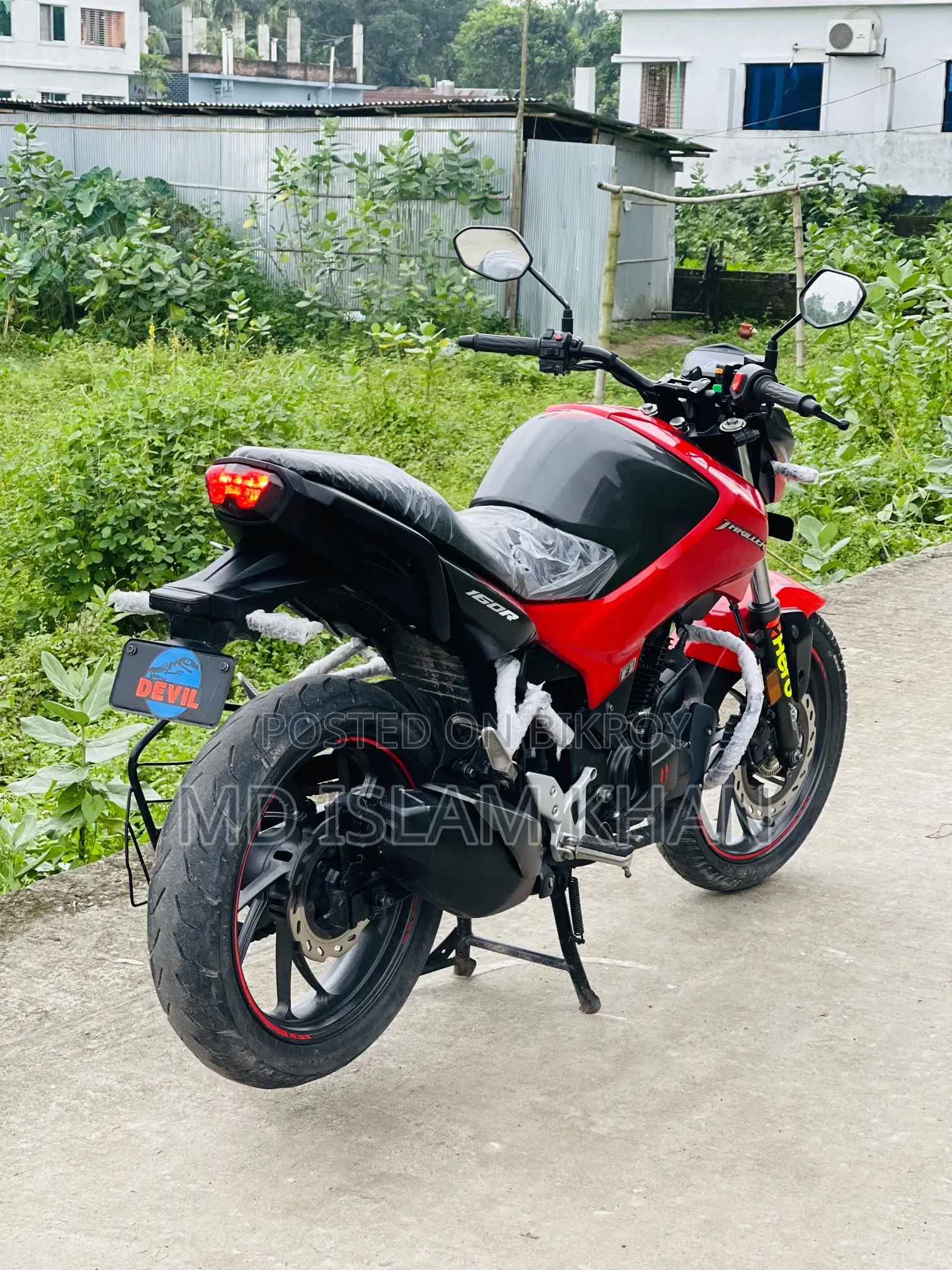 Hero Thriller 160R 2021 Black