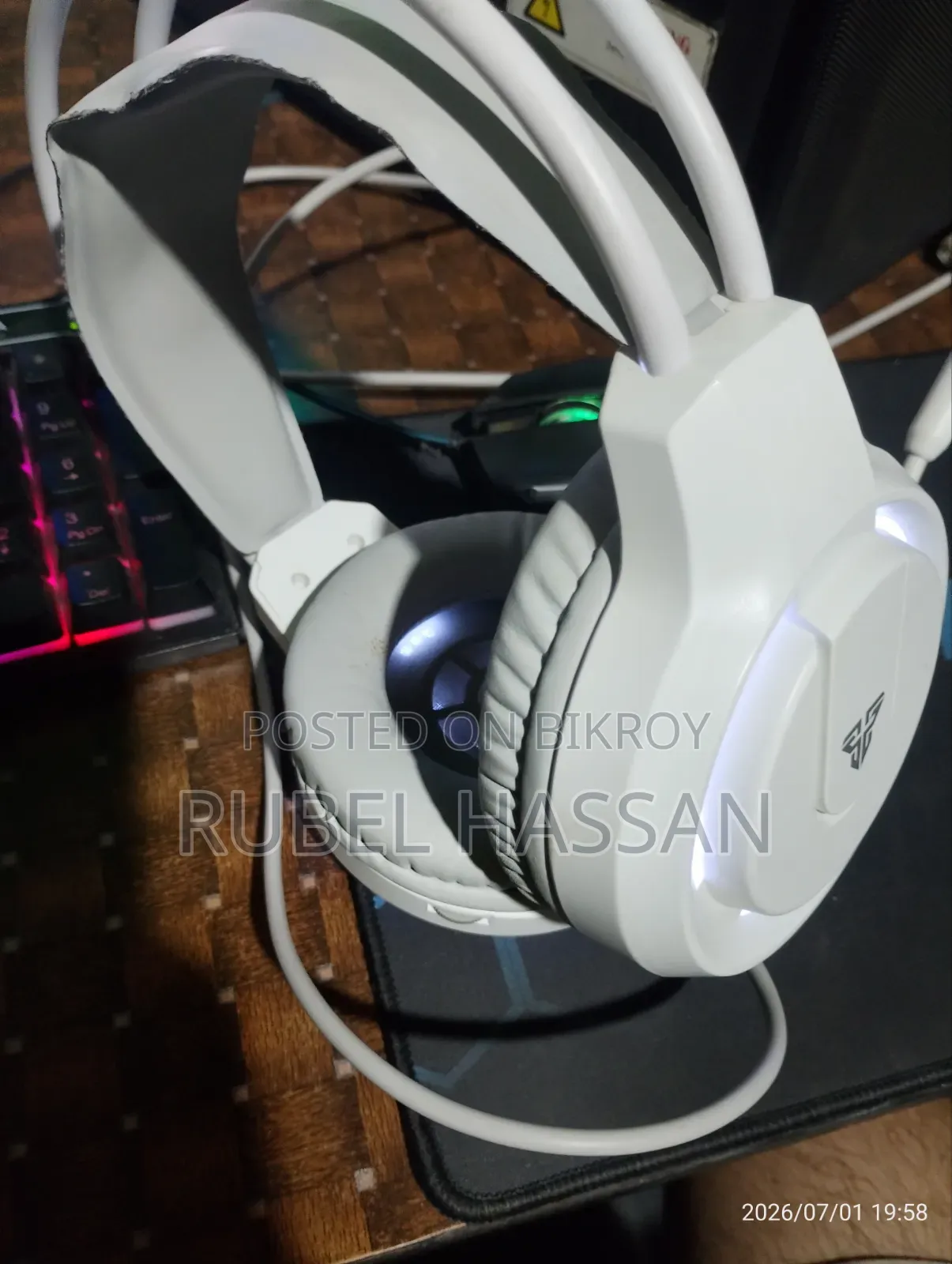 Brand new condition headphones used for five months.