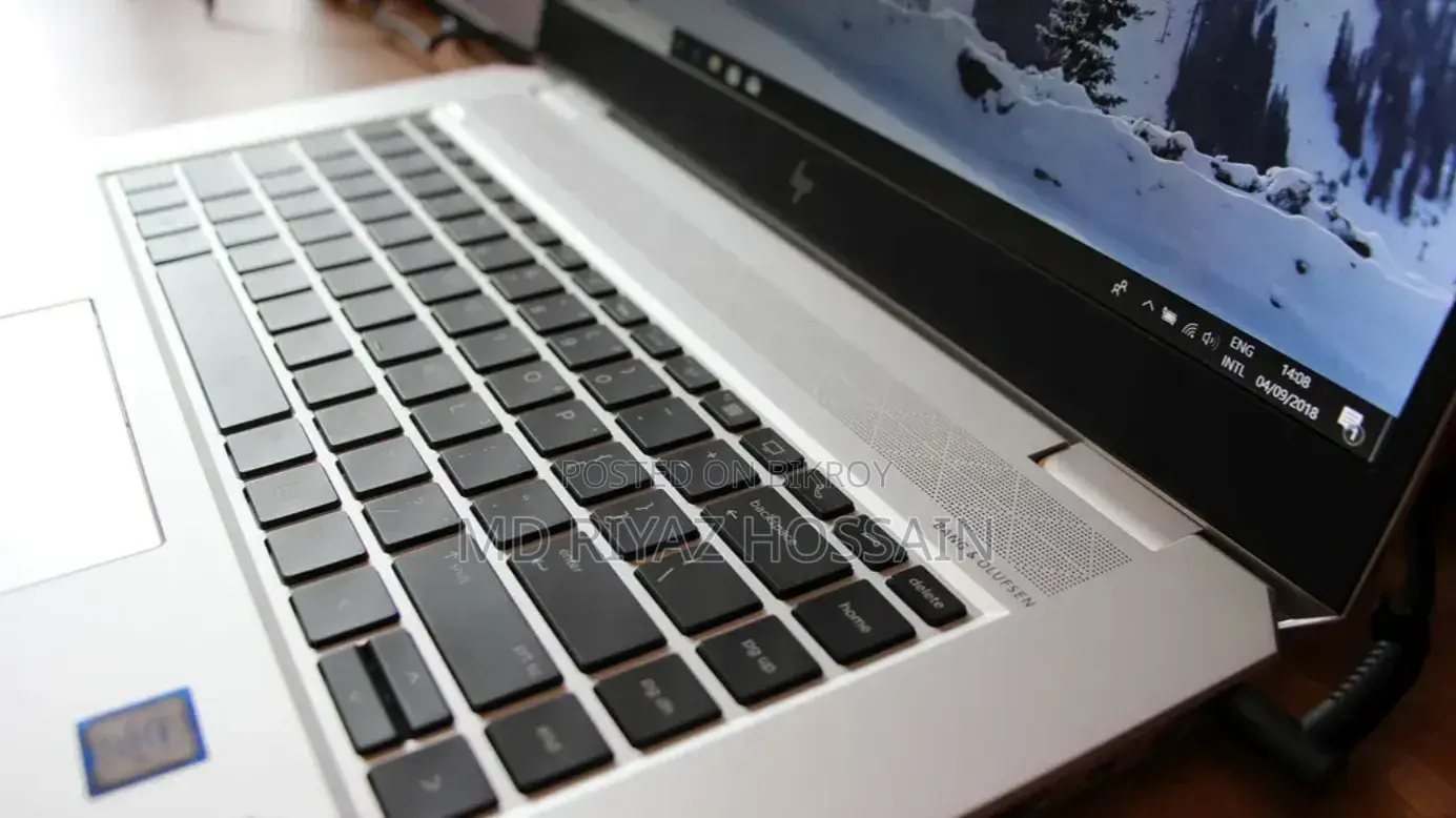 Laptop HP EliteBook 1050 G1 16GB Intel Core I7 SSD 512GB