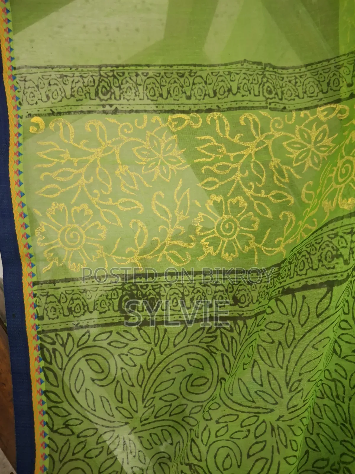 শাড়ির জগতে অনন্য জয়তী