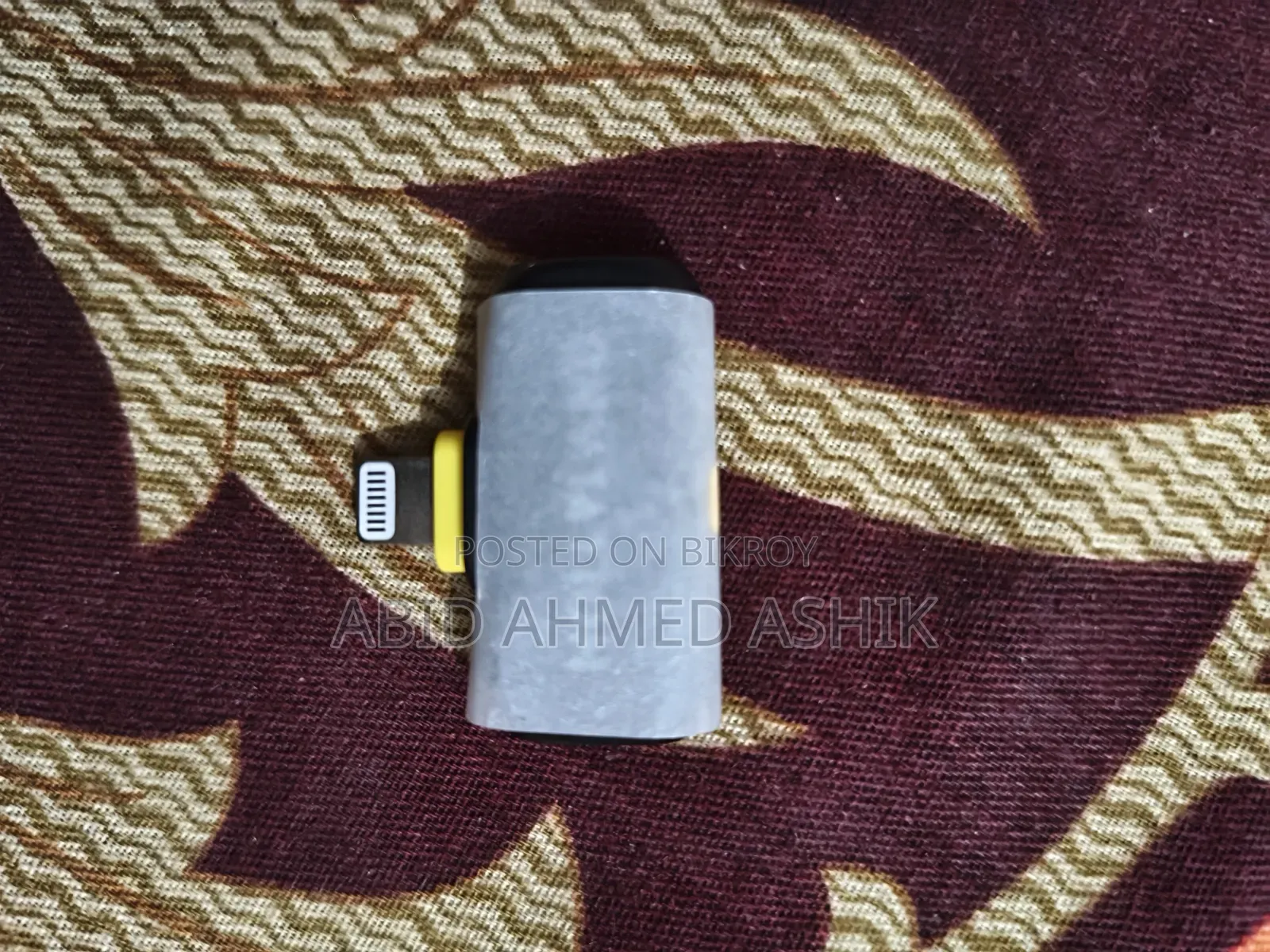 হলি ল্যান্ড লার্ক এ১ ওয়্যারলেস মাইক্রোফোন ফর আইফোন লাইটনিং পোর্ট