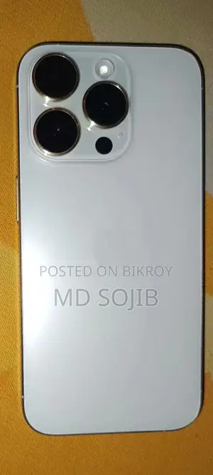 অ্যাপল আইফোন ১৫ প্রো ২৫৬ জিবি সাদা