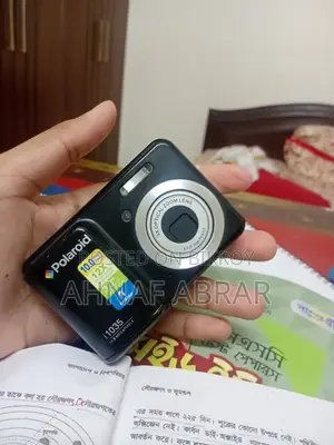 Polaroid I1035 Camera