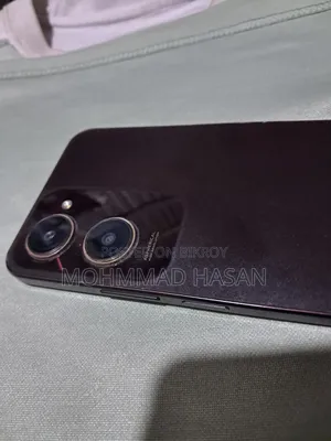Vivo Y18 128 GB Red