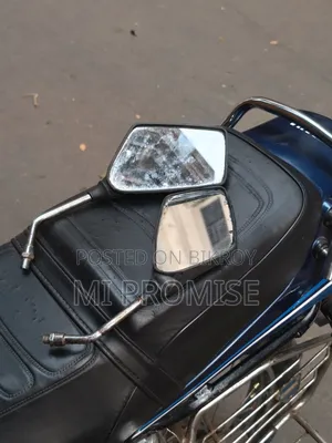 ইয়ামাহা ১৯৯৭ নীল