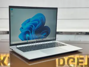 Laptop HP 8GB AMD Ryzen 5 SSD 512GB
