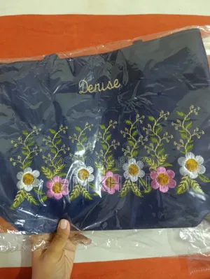 Synthetic Fabric Carry Bag