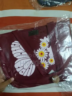 Synthetic Fabric Carry Bag