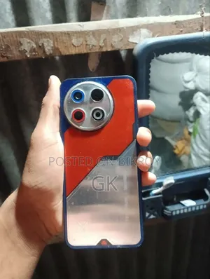 Tecno Spark 30 Pro 256 GB Red