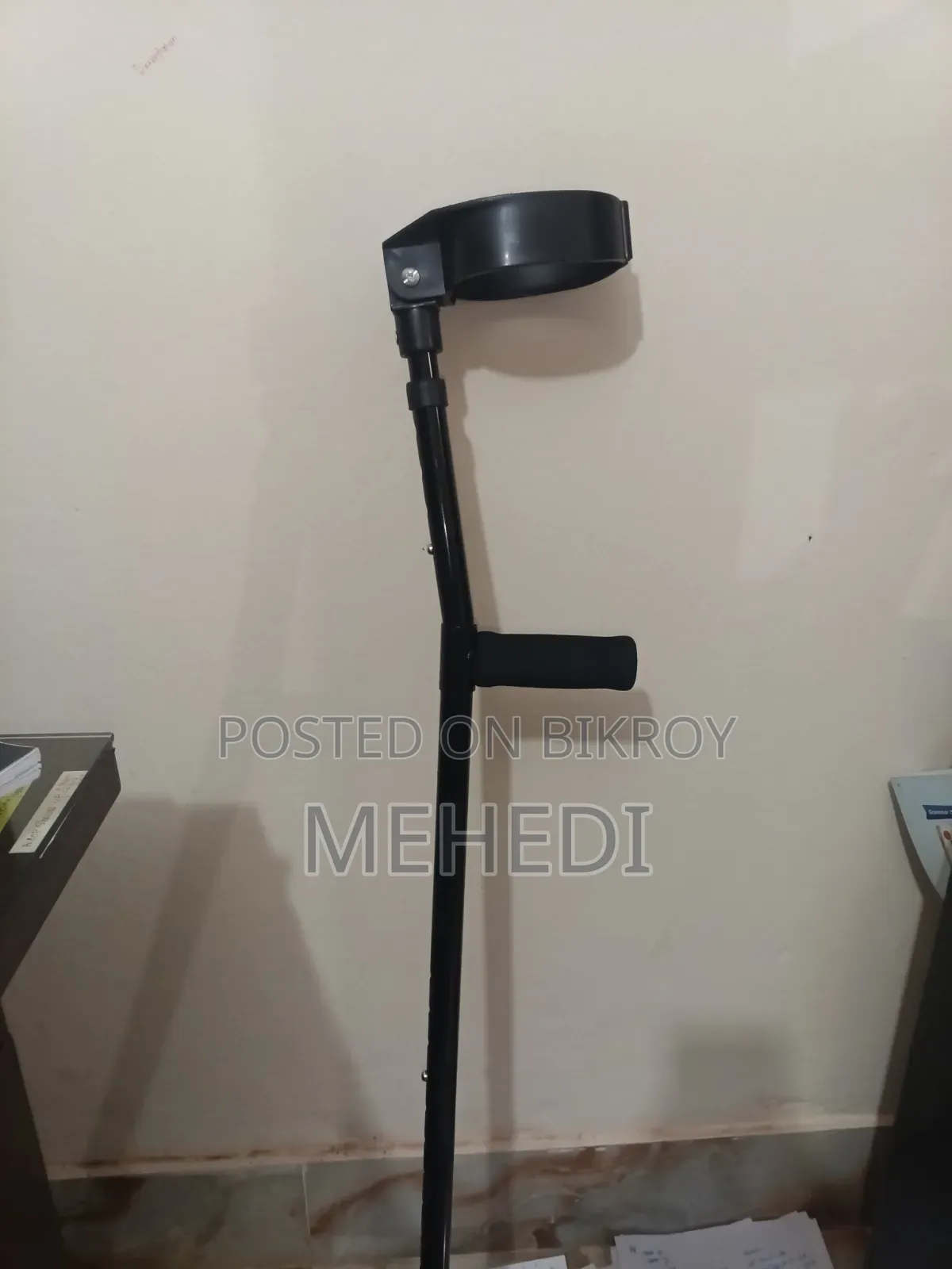Aluminum Crutch