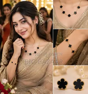 Elegant Black Clover Jewelry Set