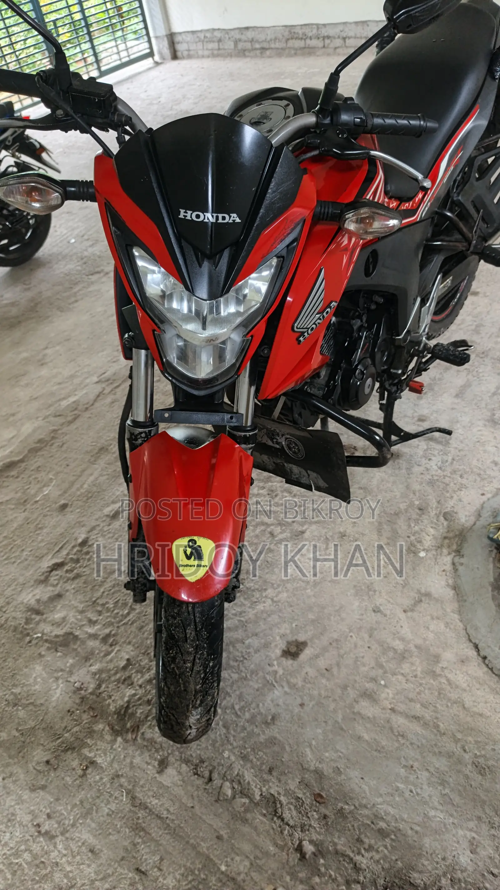 হোন্ডা হর্নেট ২০২০ লাল