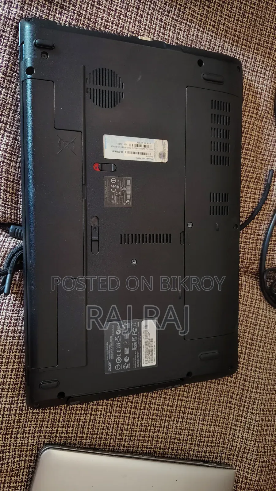 ল্যাপটপ আসুস আসুসপ্রো বি৯৪৪০ইউএ ৪জিবি ইন্টেল কোর আই৩ এসএসডি ৫১২জিবি