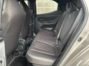 Toyota Yaris 2021 Brown