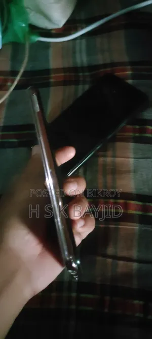Vivo Y17 128 GB Blue