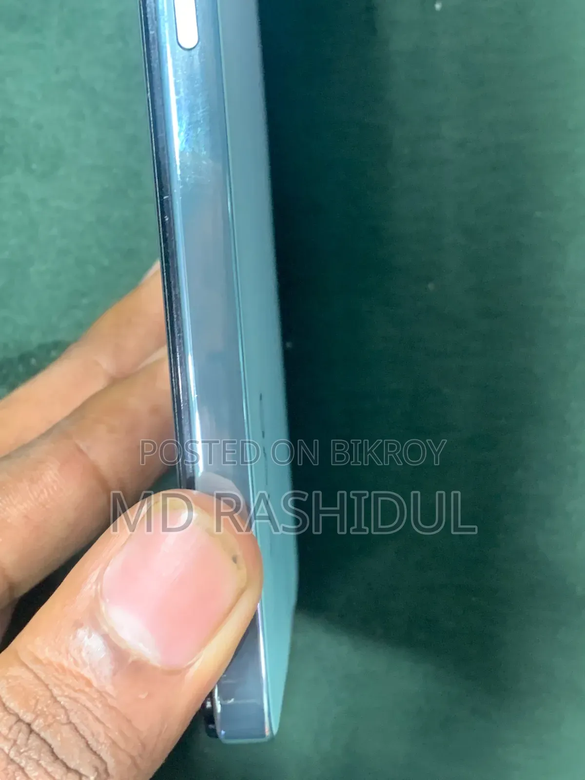 Vivo Y18 128 GB Silver