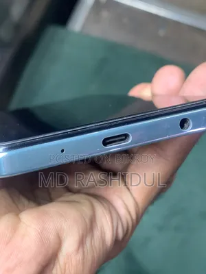 Vivo Y18 128 GB Silver