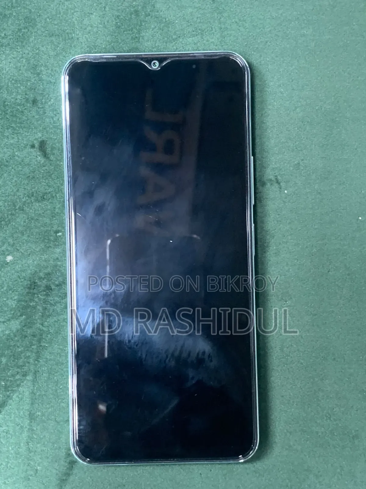 Vivo Y18 128 GB Silver