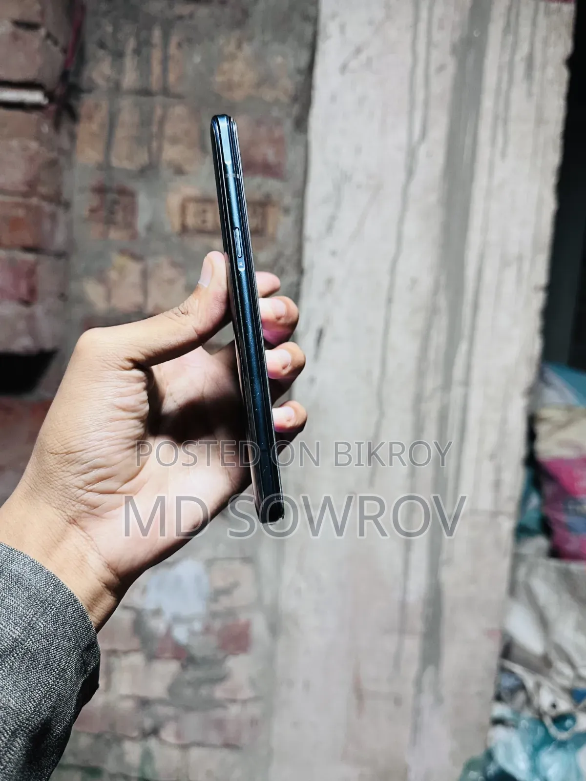 iQOO 128 GB