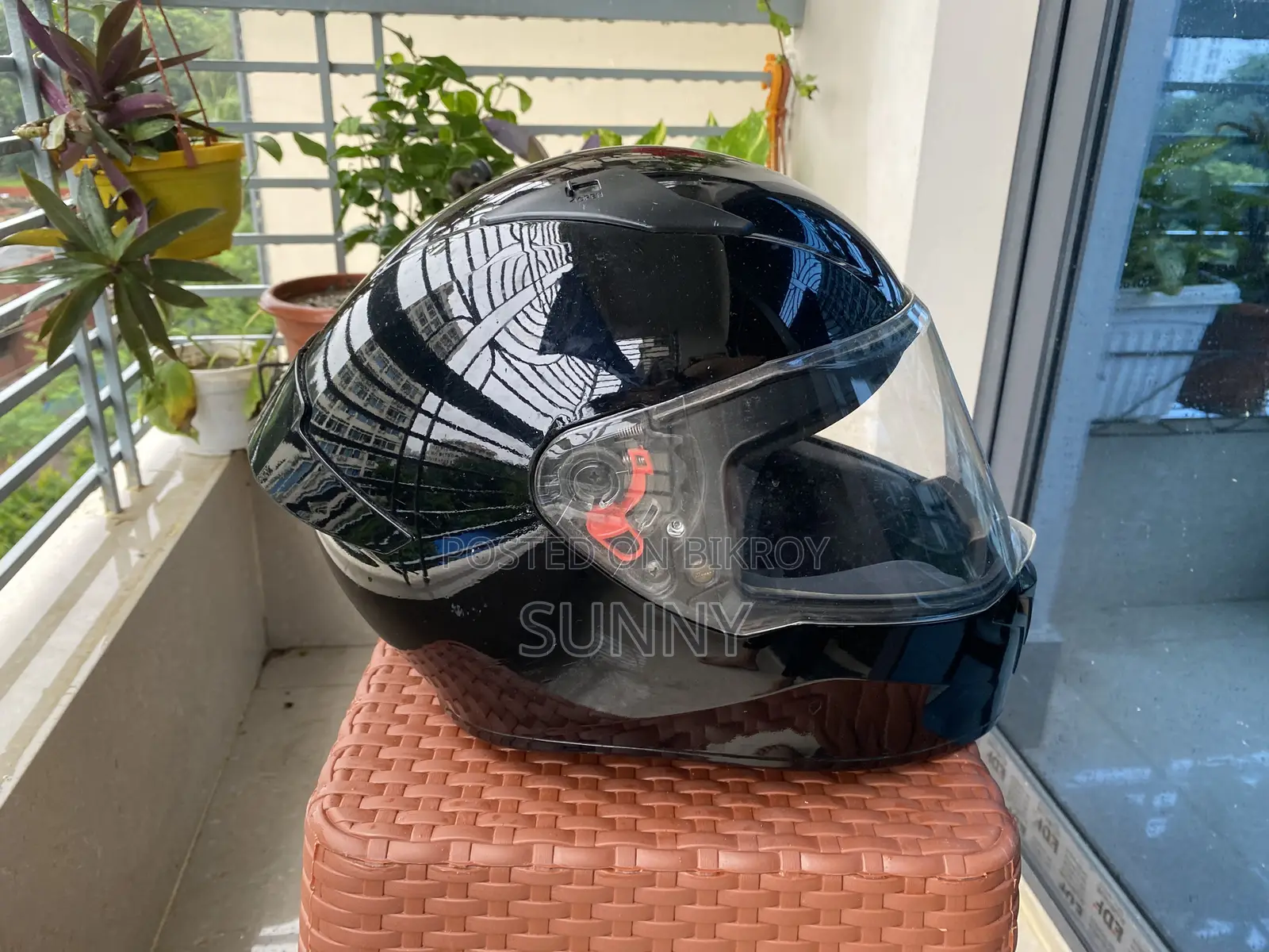 Studds Thunder Helmet