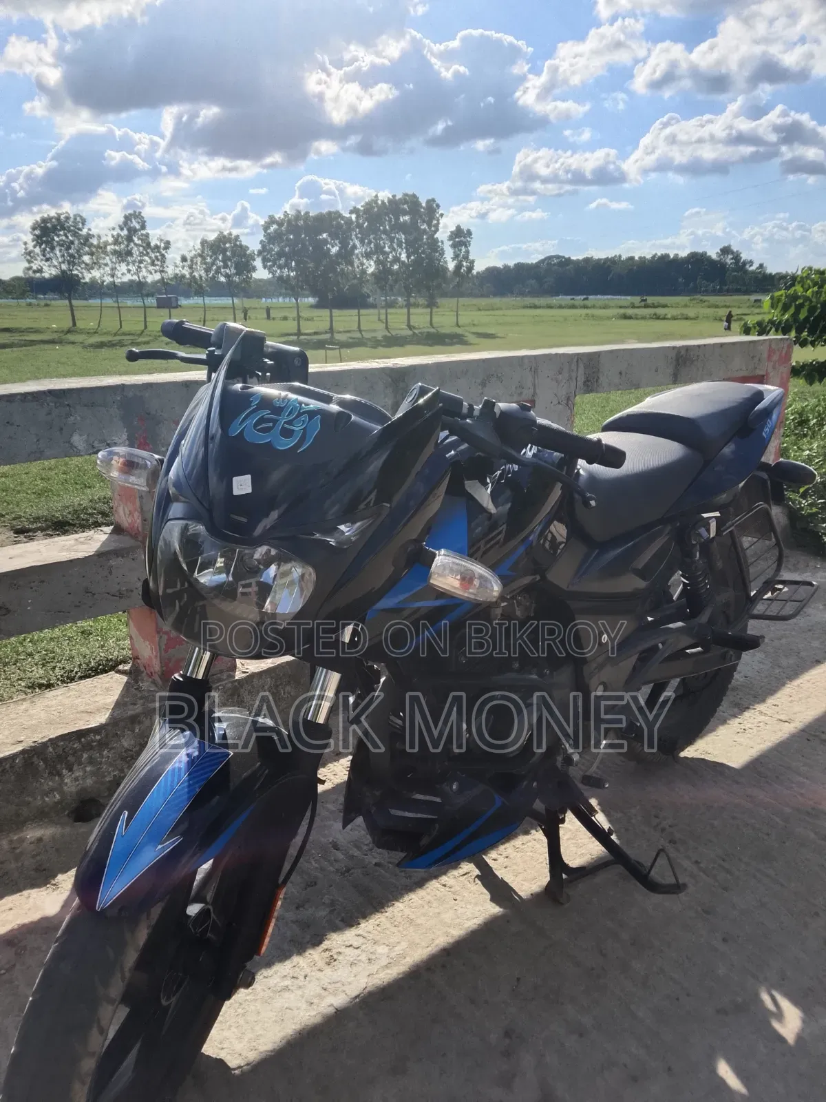 Bajaj Pulsar 150 2022 Blue