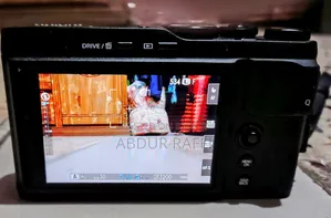 Fuji Xf10 Camera With Aps-C Sensor for Sale