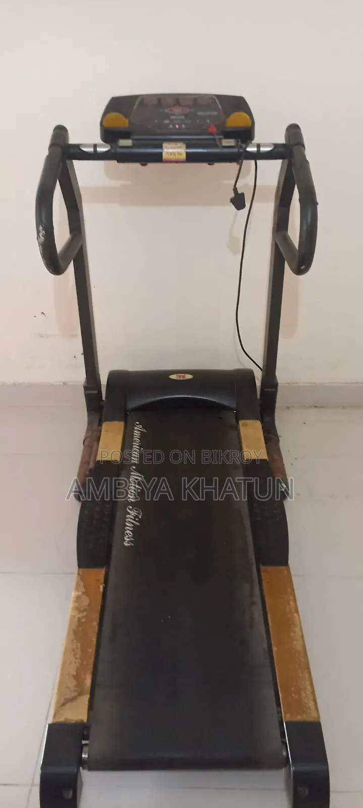 Motorized Treadmill. Made in Taiwan. 1.83 HP Continuous.
