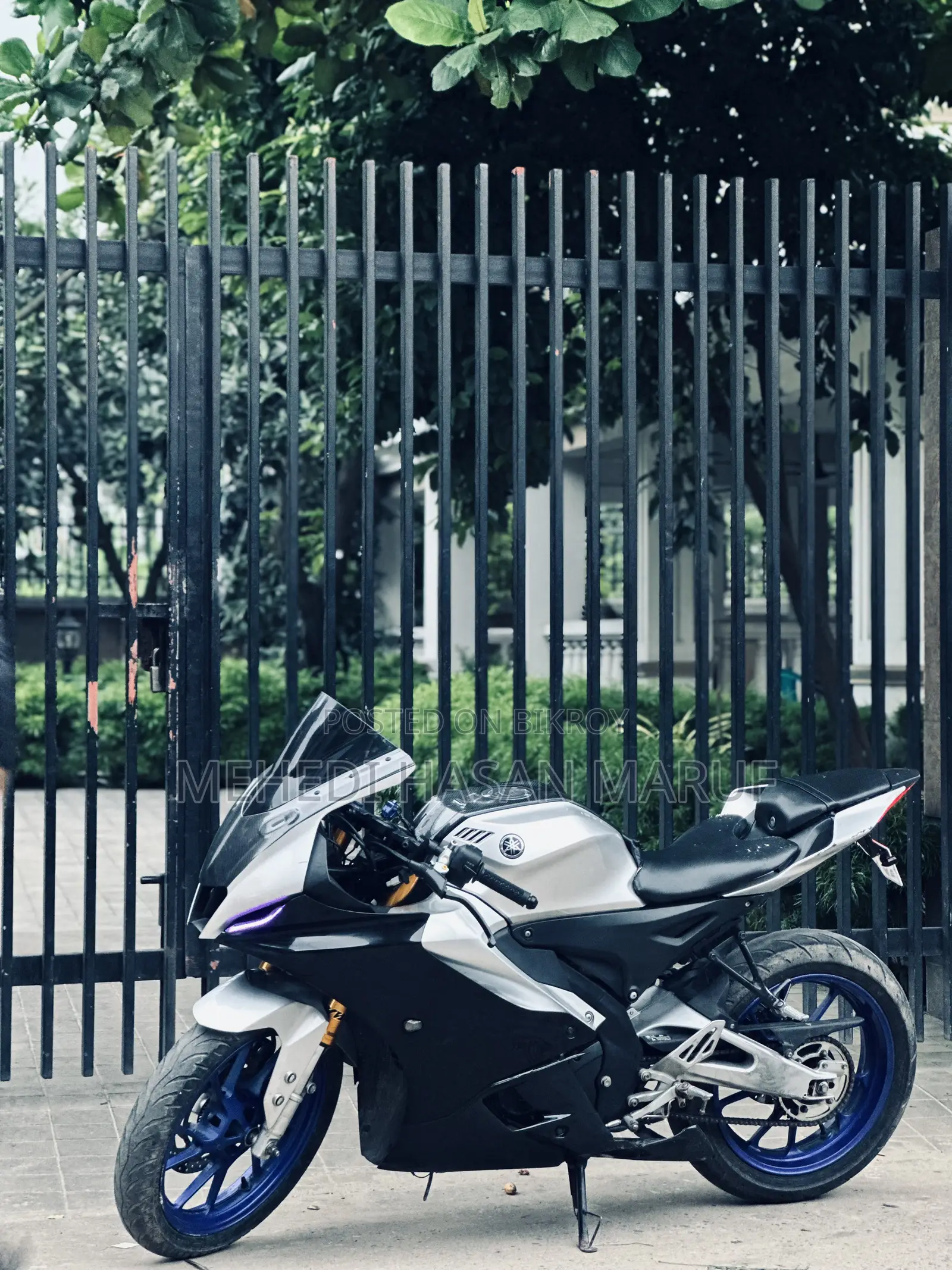 Yamaha 2022 Silver