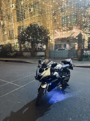 Yamaha 2022 Silver