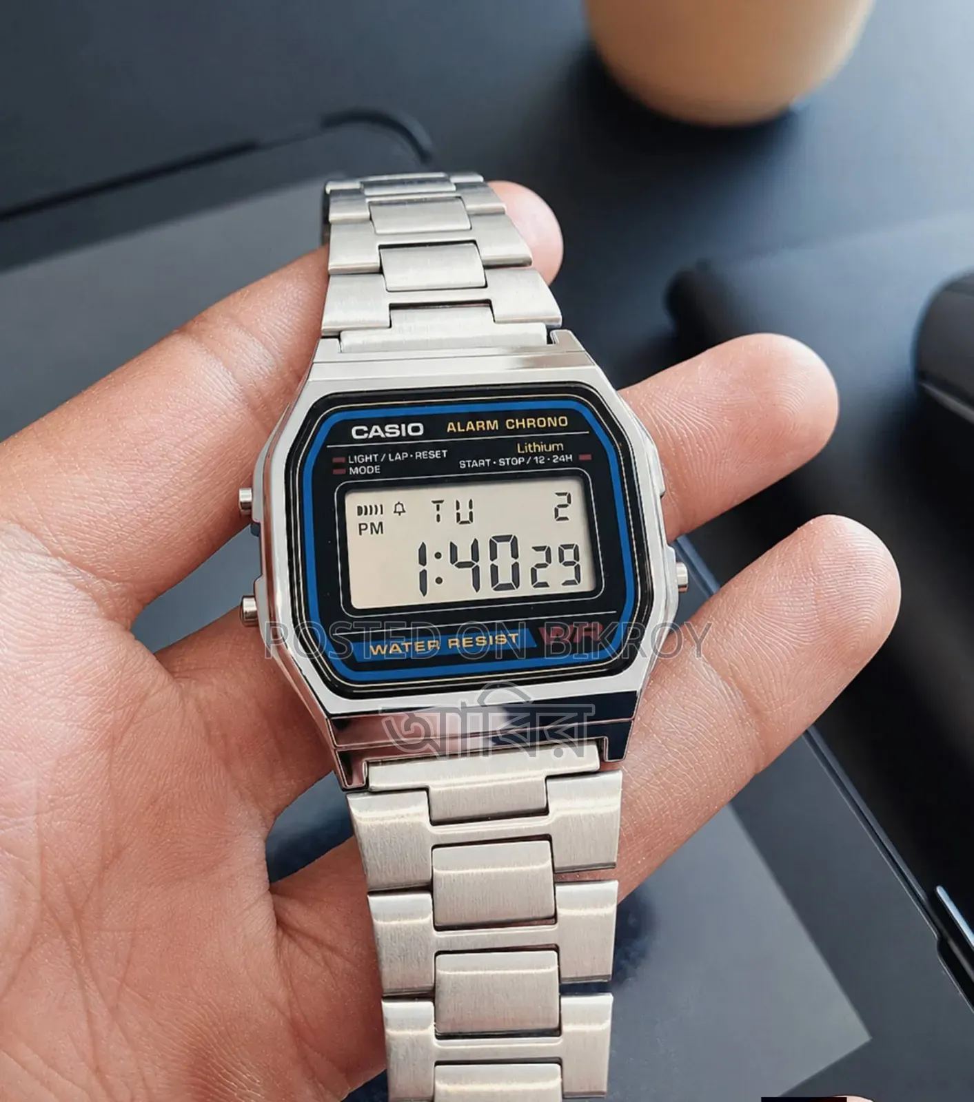 Are you looking for a classic, stylish, and durable watch?