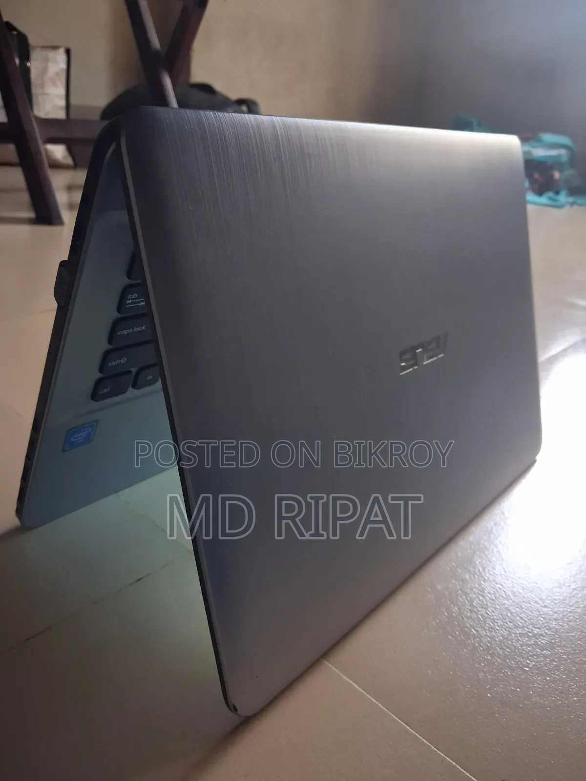 Laptop Asus ASUSPRO B9440UA 4GB Intel Core i3 HDD 500GB