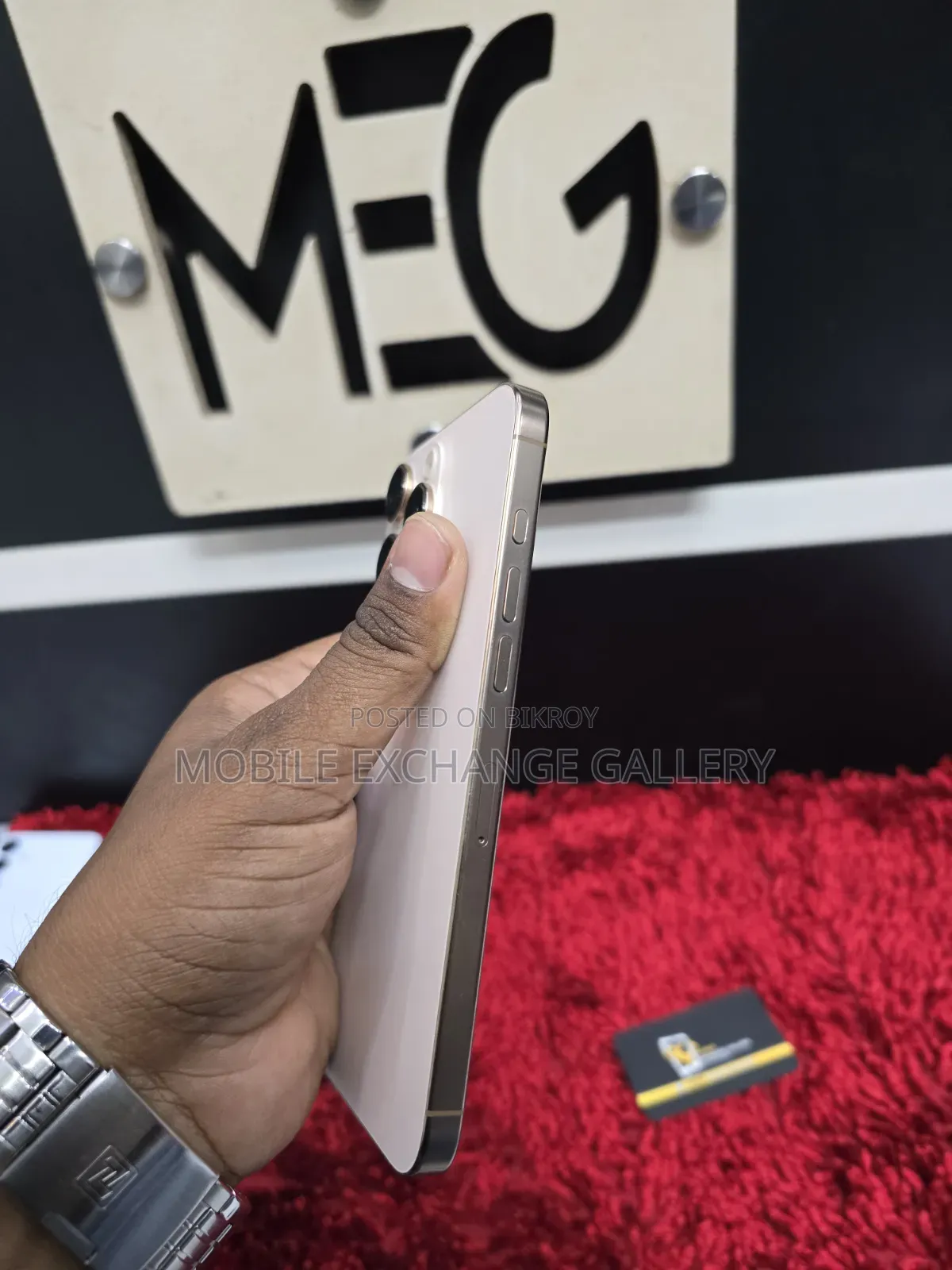 Apple iPhone 16 Pro Max 256 GB Gold