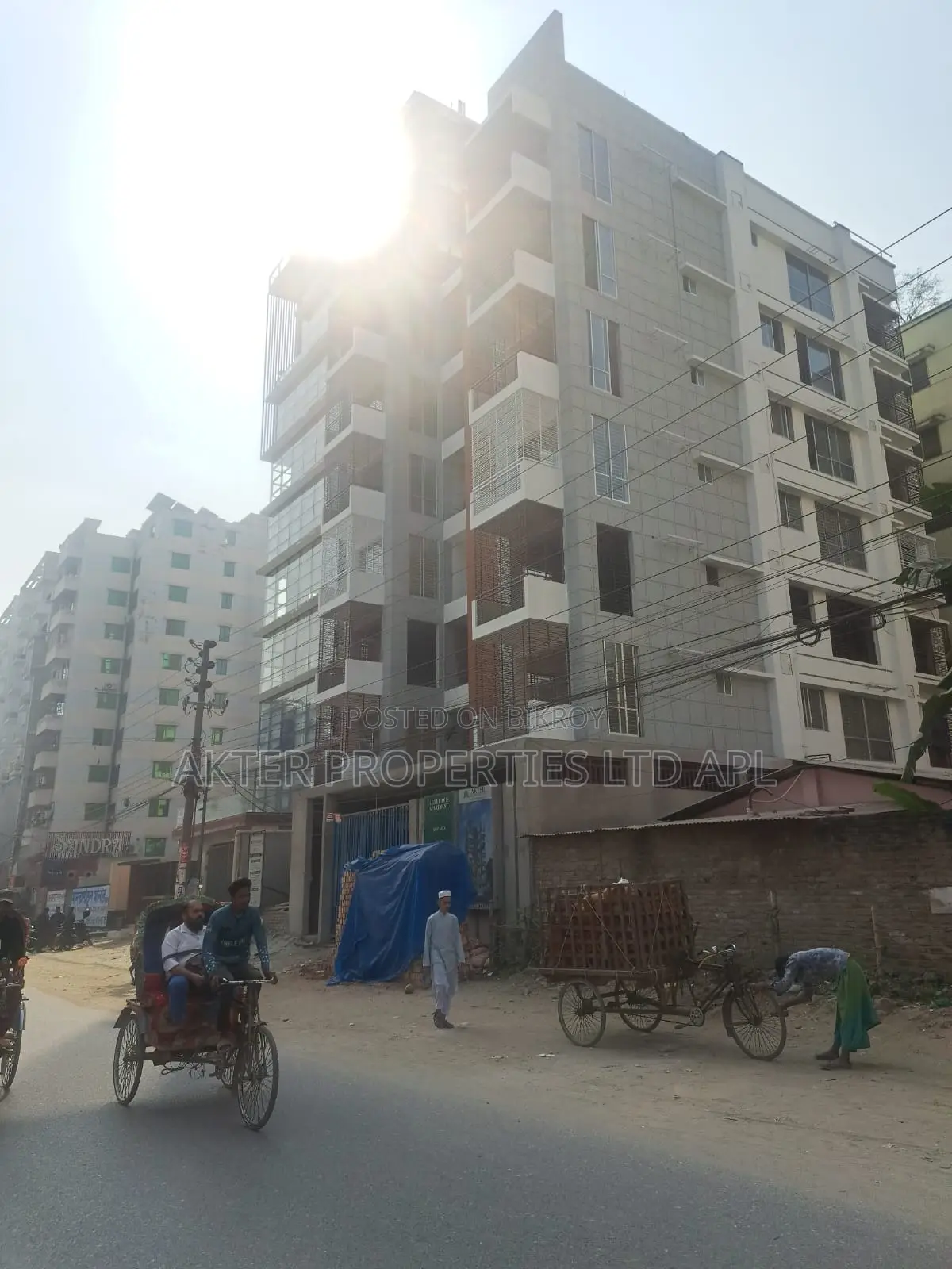 আফতাব নগরে ৪ বেডরুমের অ্যাপার্টমেন্ট বিক্রির জন্য