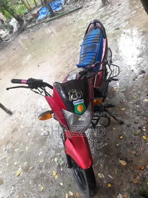 মোটরসাইকেল ২০১৮ লাল