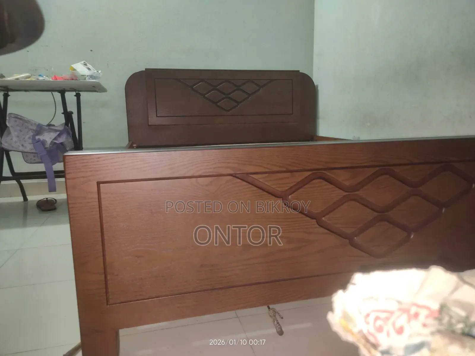 Oak Veneer Bed 5/7 Feet
