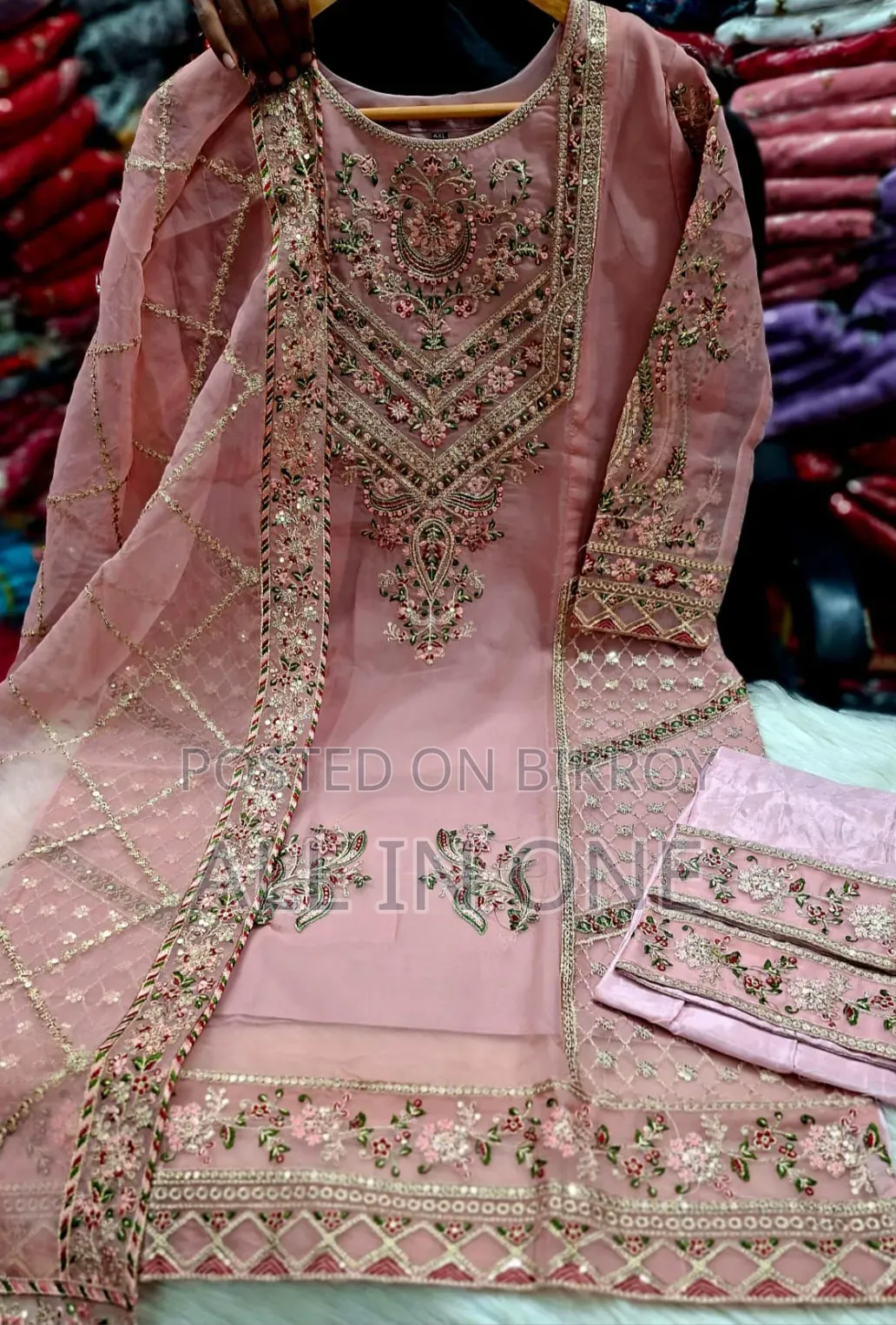 Sada Bahar Three Piece Pakistani Design Four Piece Sada Bahar Tissue