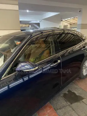 Toyota Crown 2017 Black