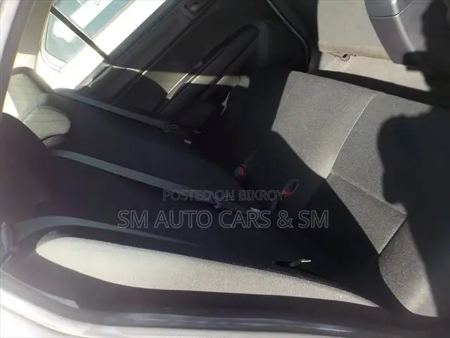 Toyota Axio 2021 Silver