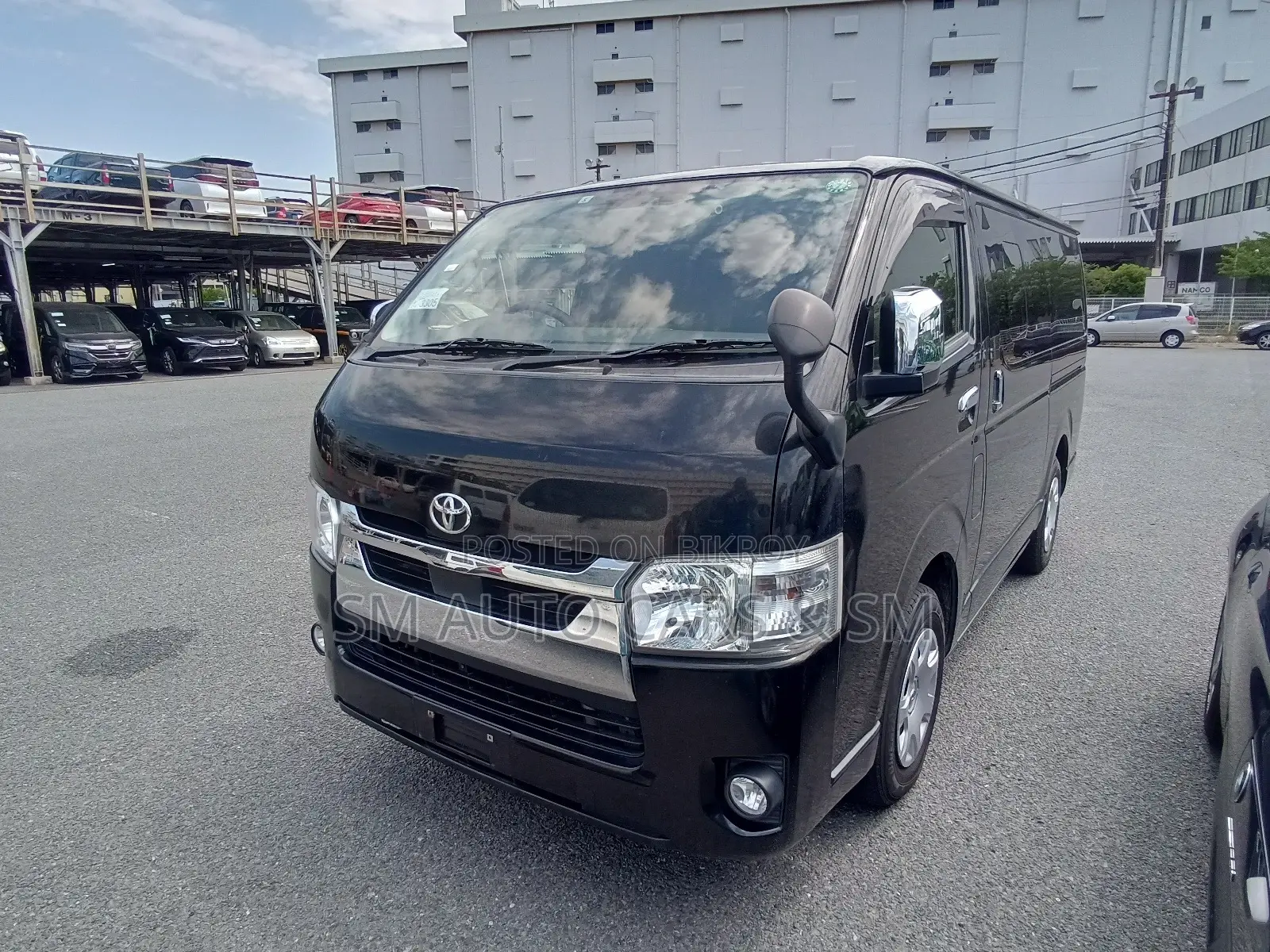 Toyota HiAce 2021 Black