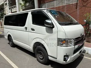Toyota HiAce 2020 White