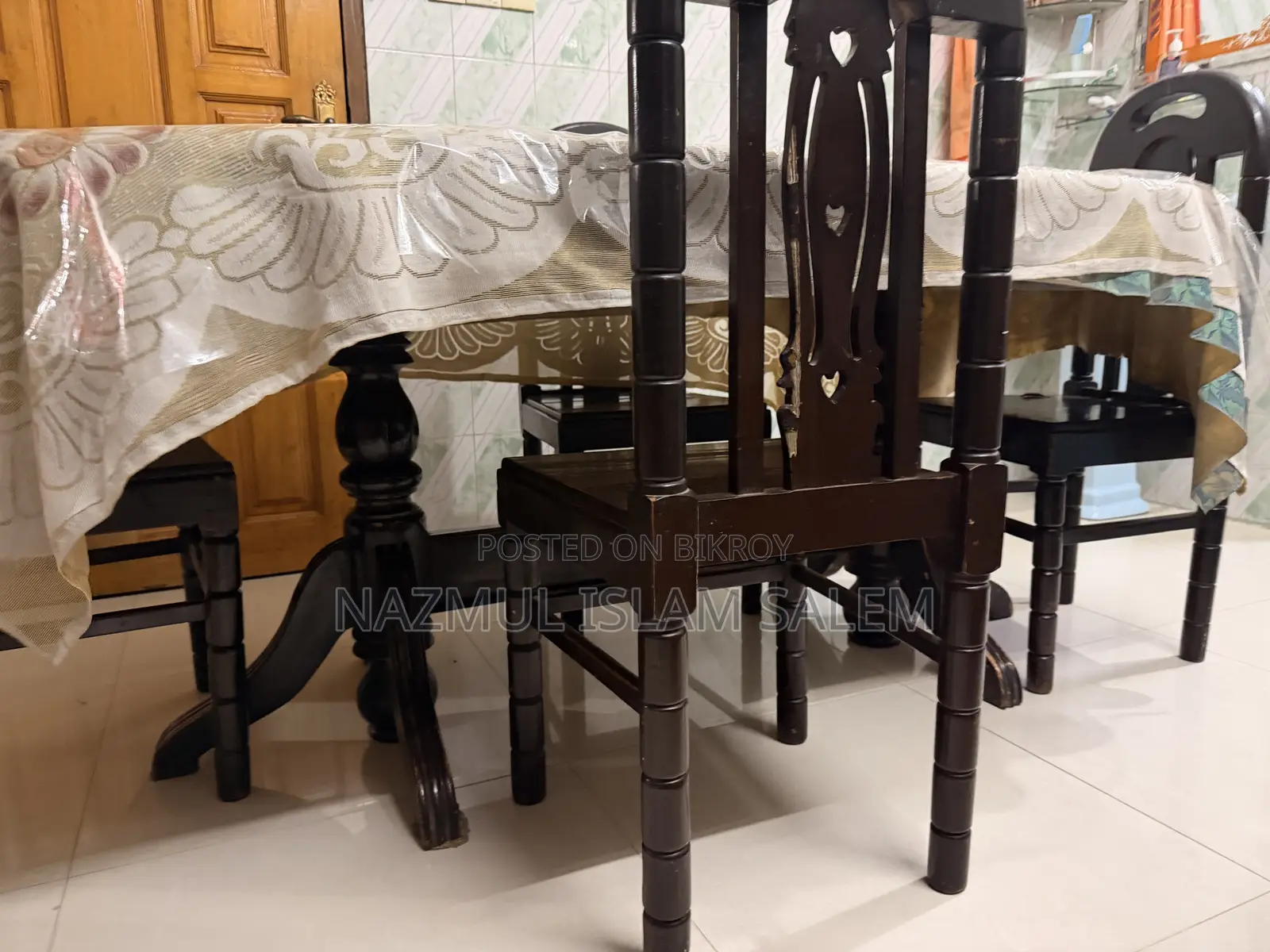 টেবিল বিক্রির জন্য