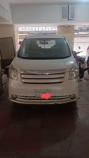 Toyota Grand HiAce 2009